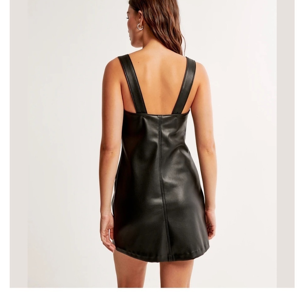 Abercrombie & Fitch Black Faux Leather Front Pocket Mini Shift Dress - Picture 5 of 12